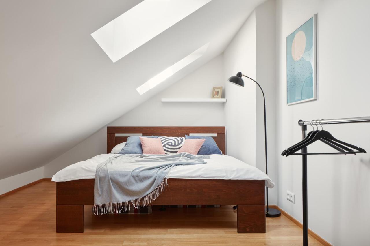 Bright Apartment In New Town By Prague Days Ngoại thất bức ảnh