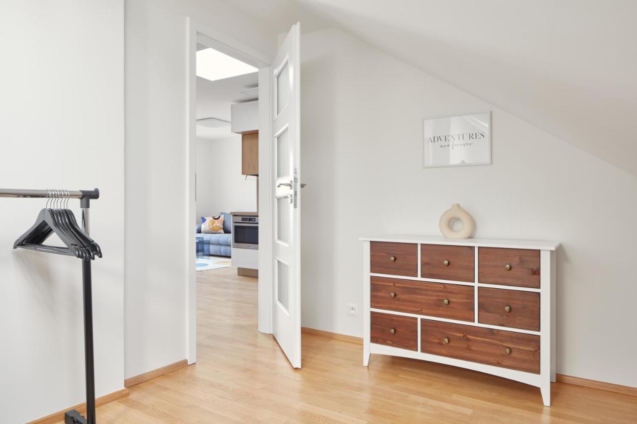 Bright Apartment In New Town By Prague Days Ngoại thất bức ảnh
